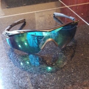 Oakley M Frame